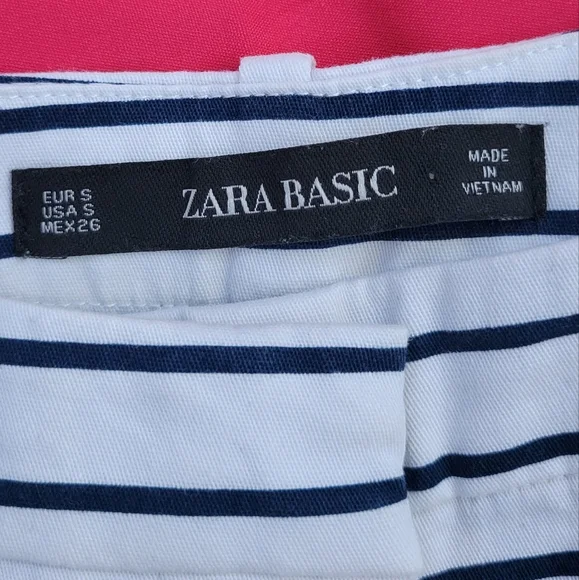 Zara basic shorts white with black lines Size Small - Picture 3 of 3